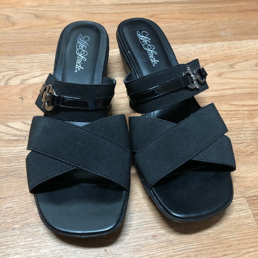 Life stride sandals